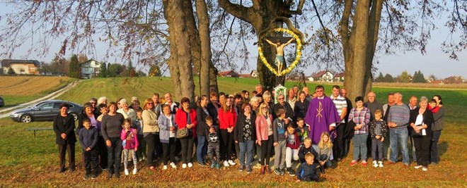 Blagoslov obnovljenog raspela u Lipovniku u Župi Klenovnik